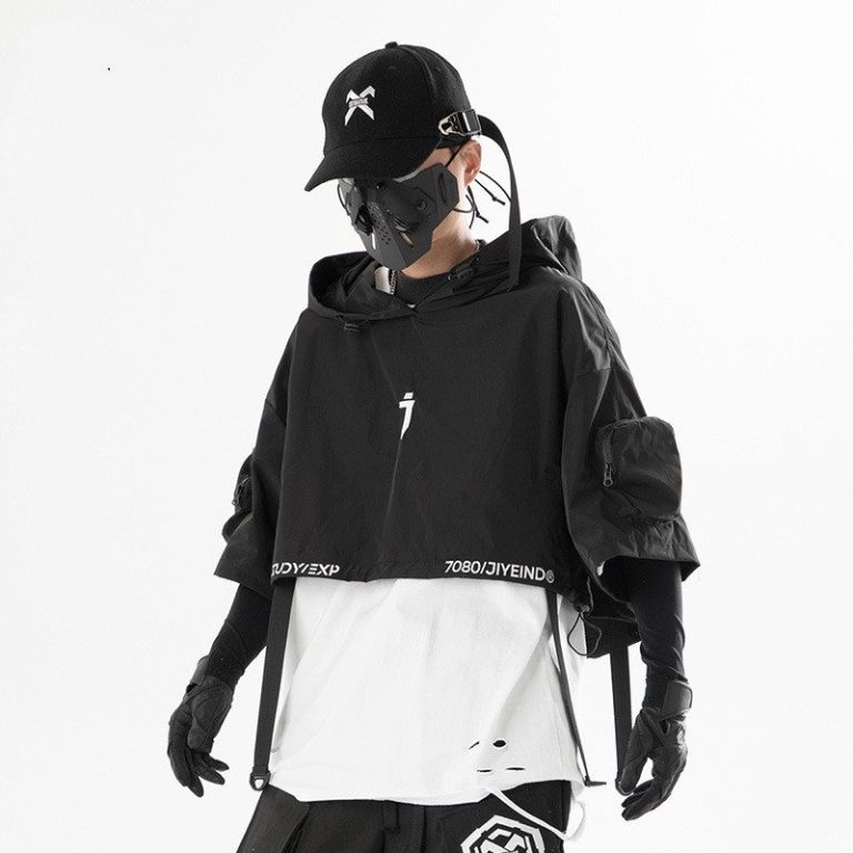 Sweat-a-capuche-court-techwear-noir-picture-5