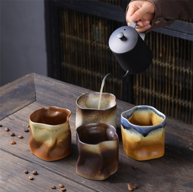 Tasse-en-ceramique-artisanale-ondulee-picture-4
