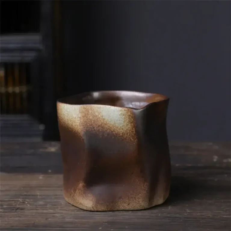 Tasse-en-ceramique-artisanale-ondulee-picture-7