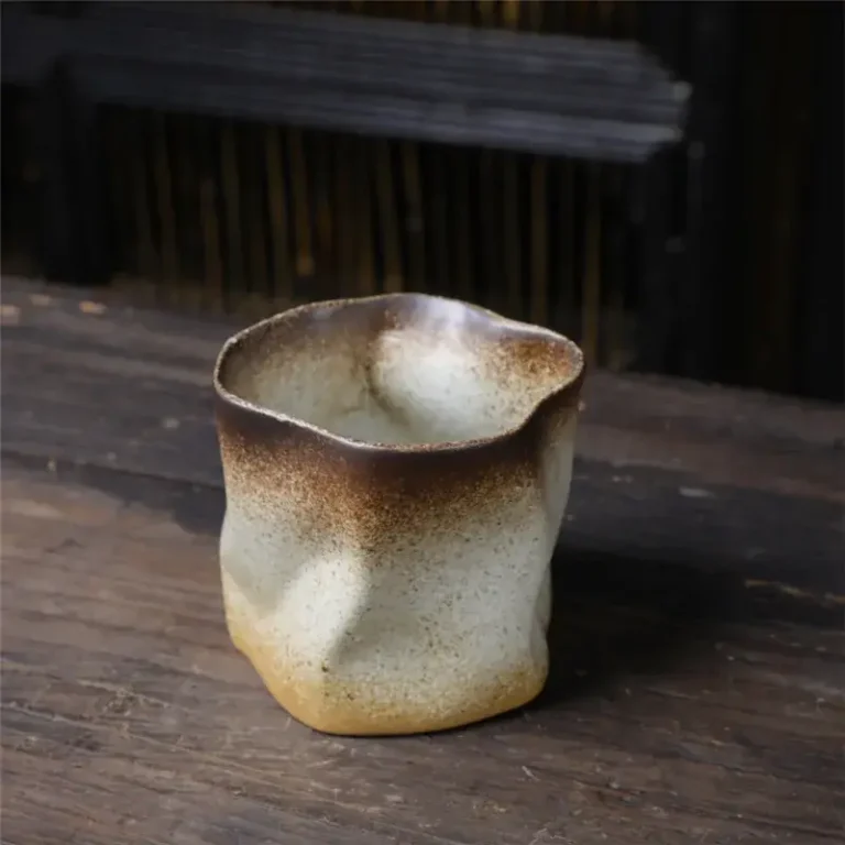 Tasse-en-ceramique-artisanale-ondulee-picture-9