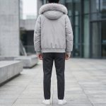 Veste-hiver-avec-capuche-fourrure-ambiance-7269